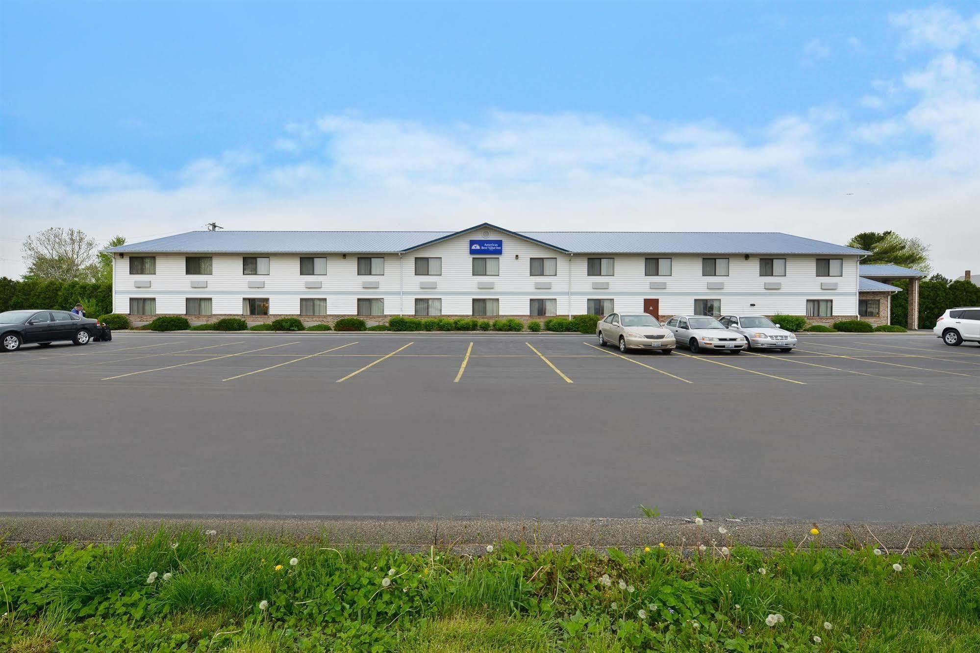 Americas Best Value Inn Champaign Exterior foto